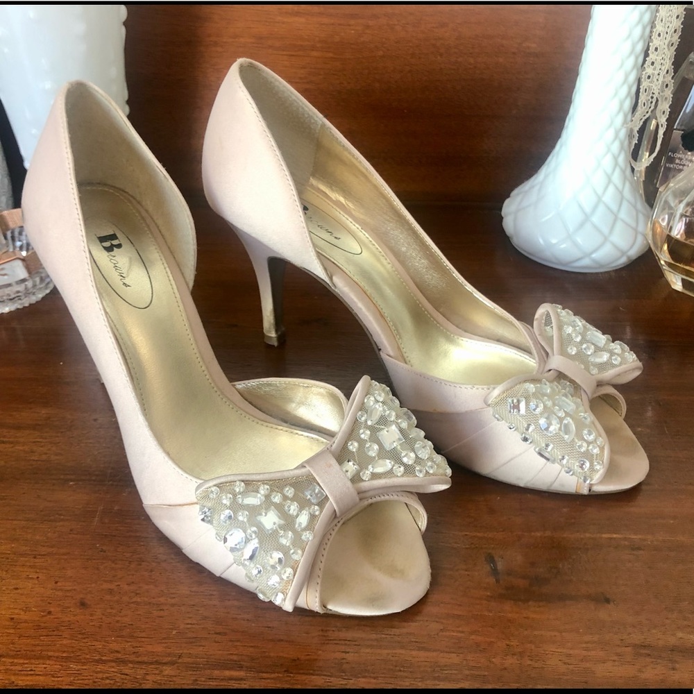 Browns bow rhinestone heels